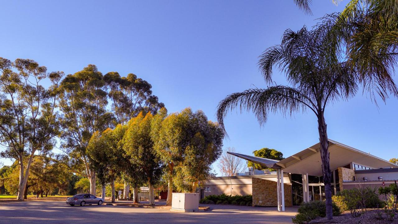 Renmark Country Club Exterior photo