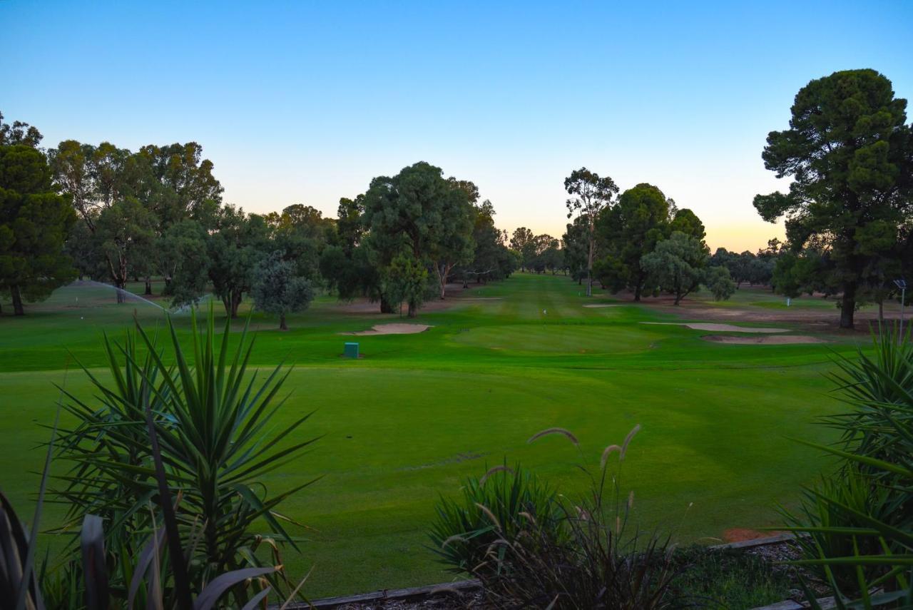 Renmark Country Club Exterior photo